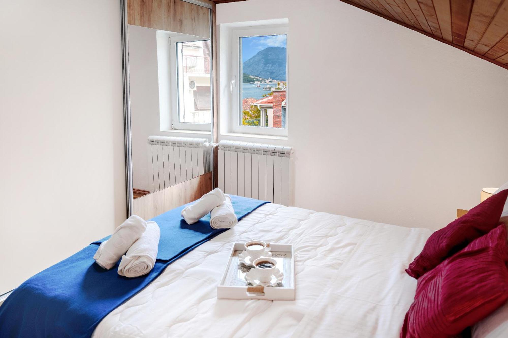 Apartment Busola Kotor Luaran gambar