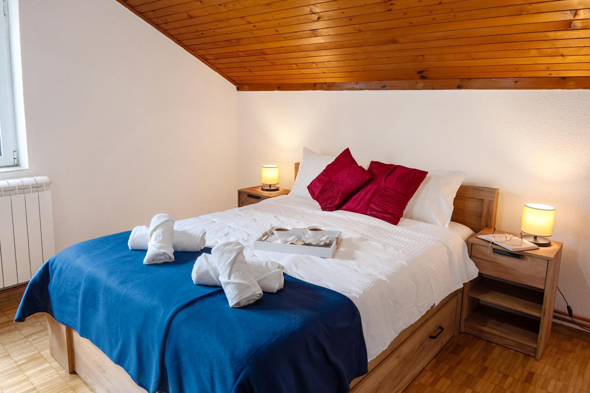 Apartment Busola Kotor Luaran gambar
