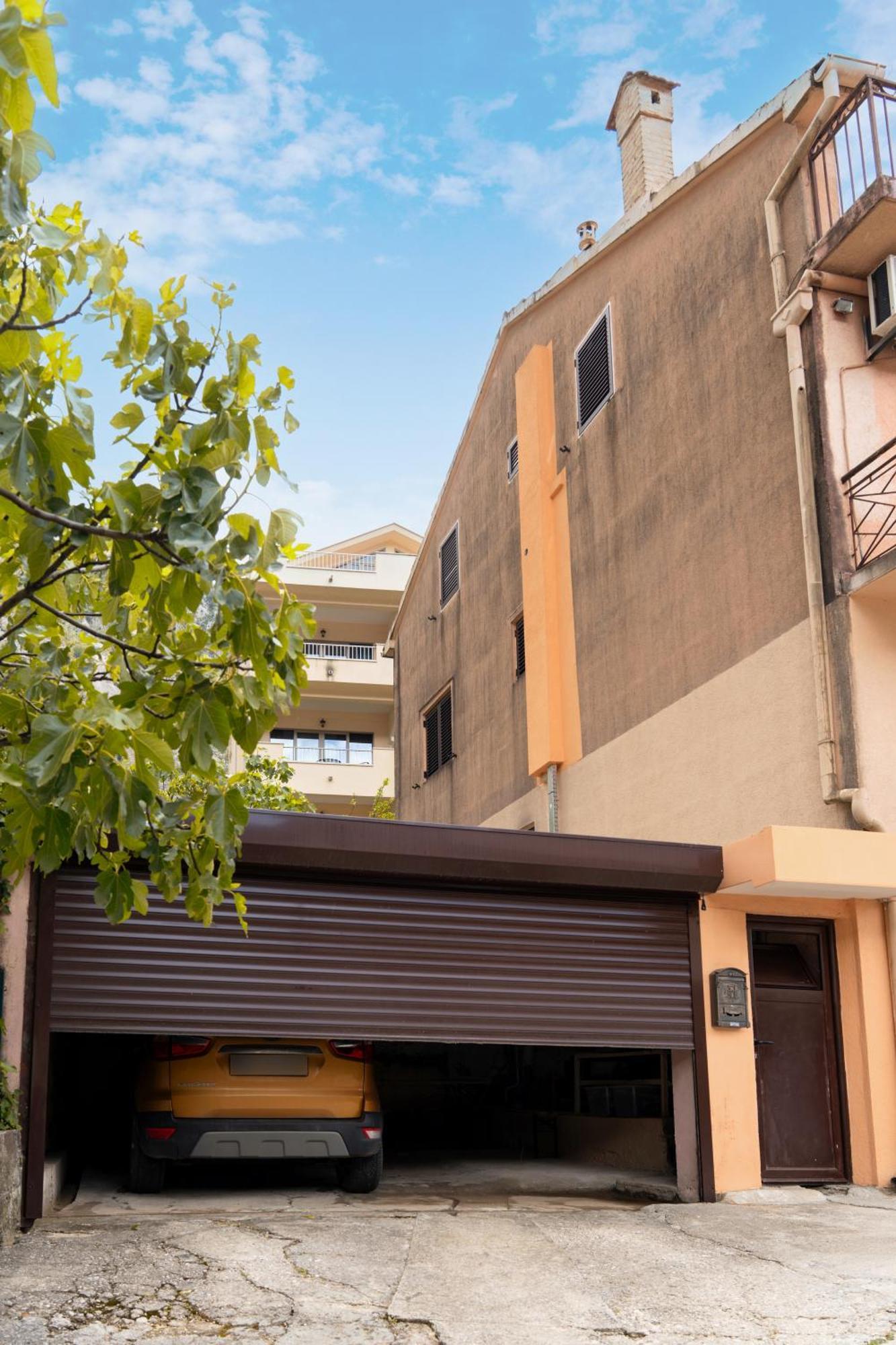 Apartment Busola Kotor Luaran gambar