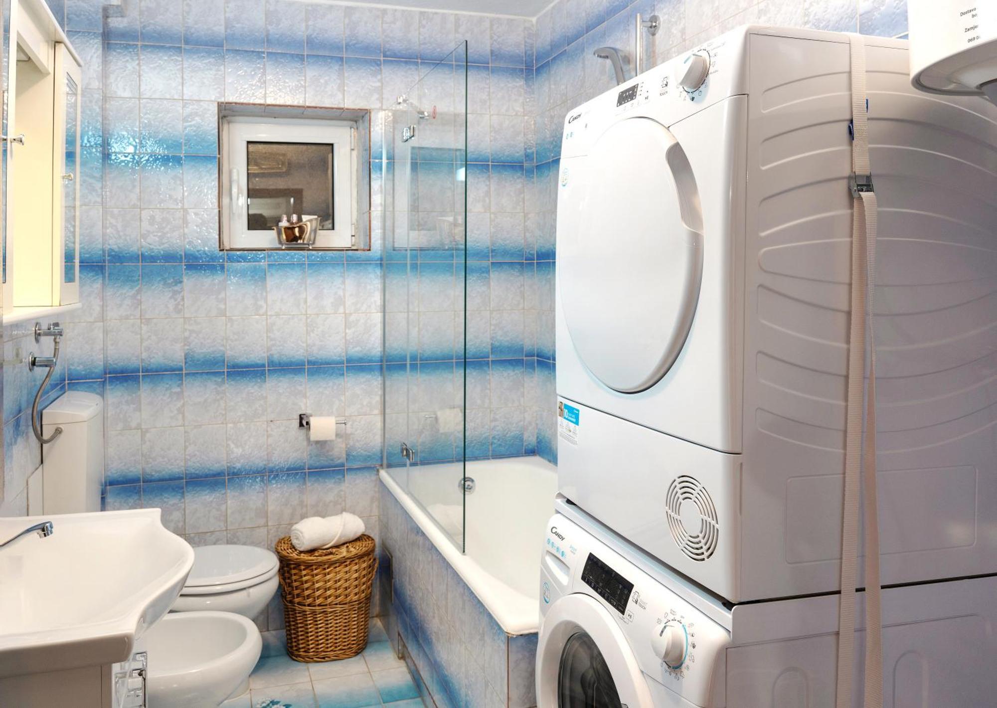 Apartment Busola Kotor Luaran gambar